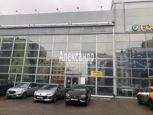 Снять  торговое помещение